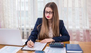 Cu ce se ocupă contabilii?