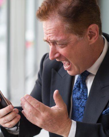 Cum pot rezilia contractul de telefonie mobila inainte de termen