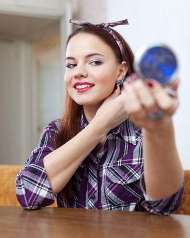 Cum te ajută machiajul să pari atractivă