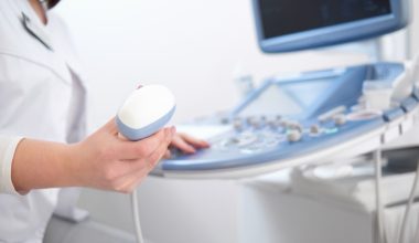 Cum arată un chist simplu la ecografia mamară și de ce imaginea lui sperie mai mult decât ar trebui